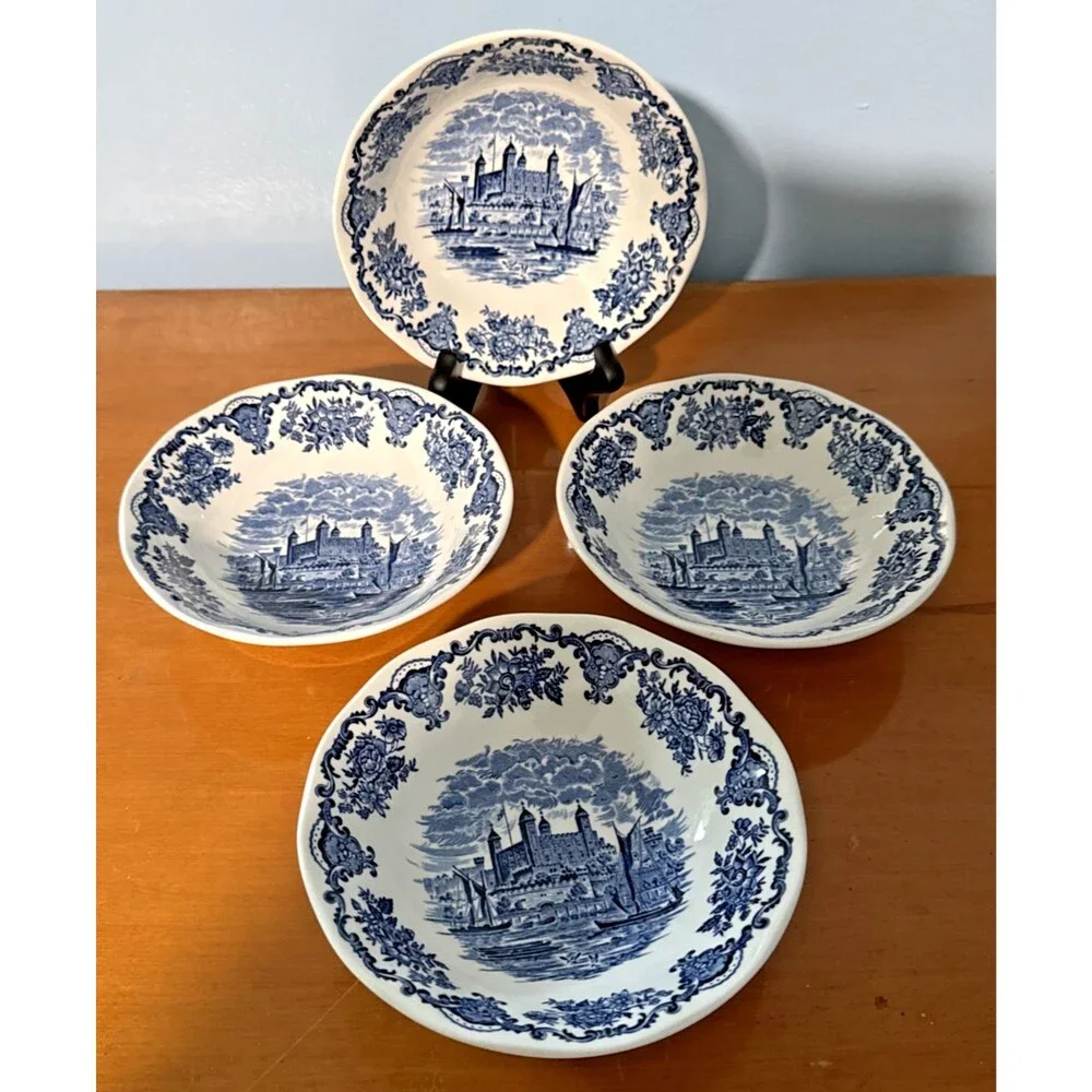 4 VTG WEDGEWOOD Royal Homes Of Britain Blue White Cereal Coupe Bowls  6 3/8”